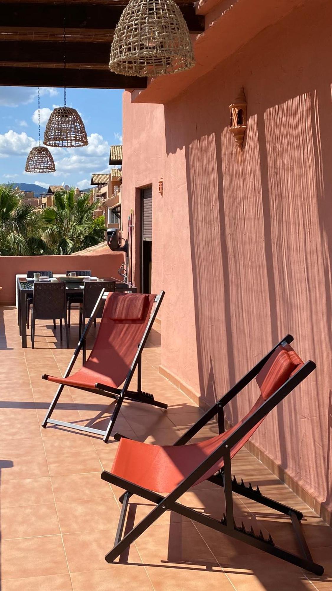 Penthouse Majestic Costa Golf Casares Lägenhet Exteriör bild